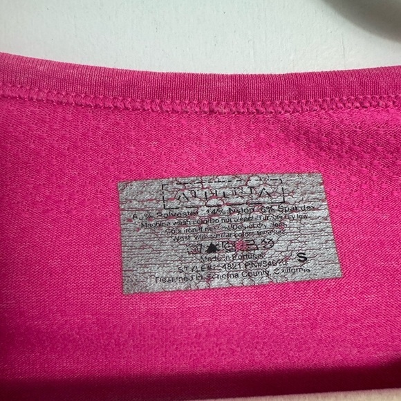 Athleta Fastest Track Pink T Shirt Size Small - Picture 6 of 7